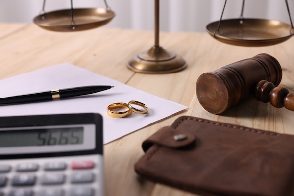 How is spousal support decided in San Francisco?